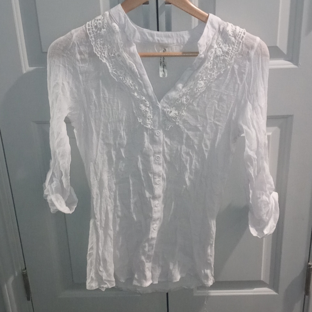 Clothes - Picture 11 of 16